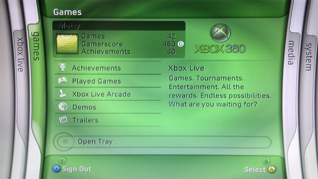 Se ad esempio l'interfaccia della prima XBOX era chiaramente Y2K, le prime dashboard di Xbox 360 hanno seguito lo stile Frutiger Aero.
