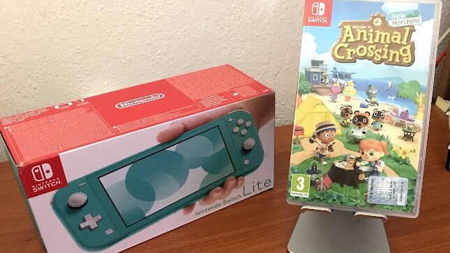 Nintendo Switch Lite con gioco Animal Crossing New Horizon