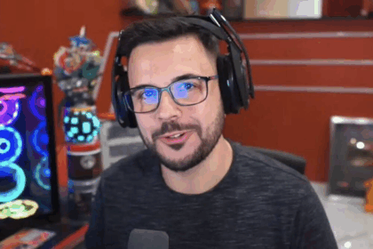 Cicciogamer89 al centro della polemica sull'hamburgeria contro Franchino Er Criminale e Giulia Crossbow