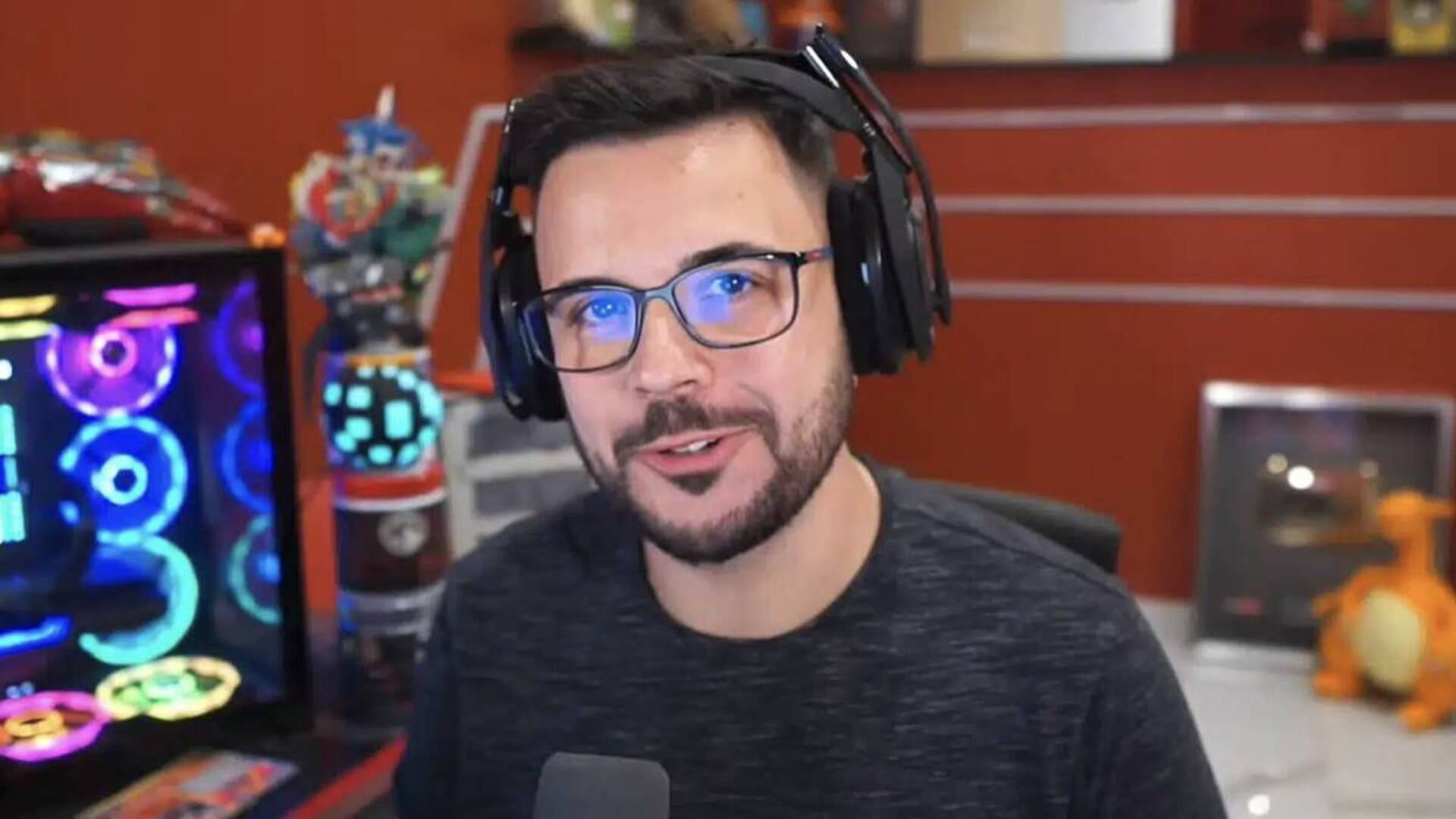 Cicciogamer89 al centro della polemica sull'hamburgeria contro Franchino Er Criminale e Giulia Crossbow
